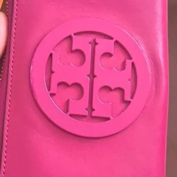 Tory Burch Wallet - Picture 6 of 9